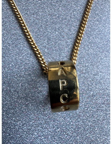 Collier A.P.C. Concert