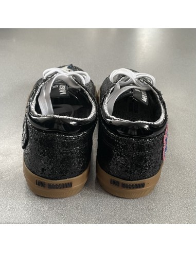 Baskets Love Moschino